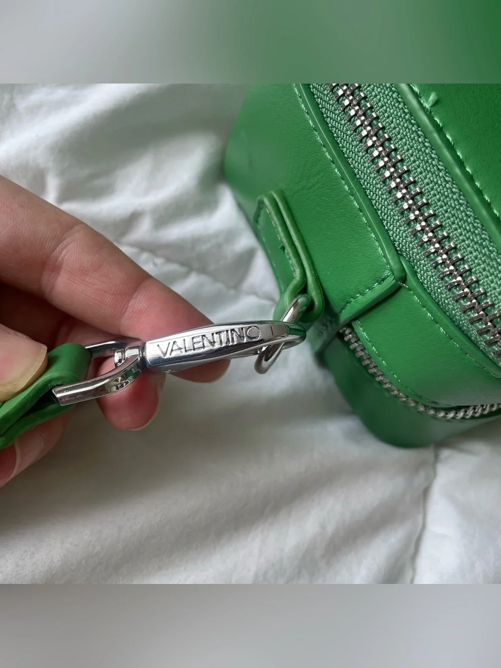 Valentino by Mario Valentino Spa Green Logo Belt Bag - Picture 16 of 16